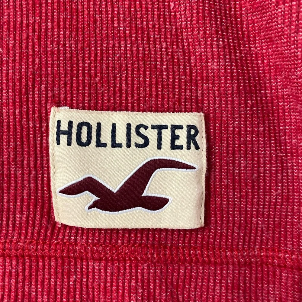 Hollister Men’s Red Long Sleeve Thermal Waffle Knit Shirt - Size Medium - Picture 4 of 8